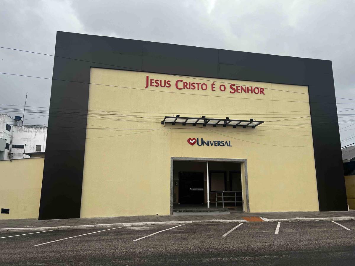 Igreja Universal ALAGOINHAS - Praça Graciliano Freitas, 40 - Centro, Alagoinhas - Bahia  - 48010110 - Brasil, 40 - Centro Alagoinhas - Bahia - Brasil