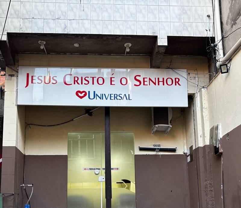 Igreja Universal RUA 2 - Estrada da Gávea, Rua 2, 71 - Rocinha, Rio de Janeiro - Rio de Janeiro  - 22451400 - Brasil, 71 - Rocinha Rio de Janeiro - Rio de Janeiro - Brasil