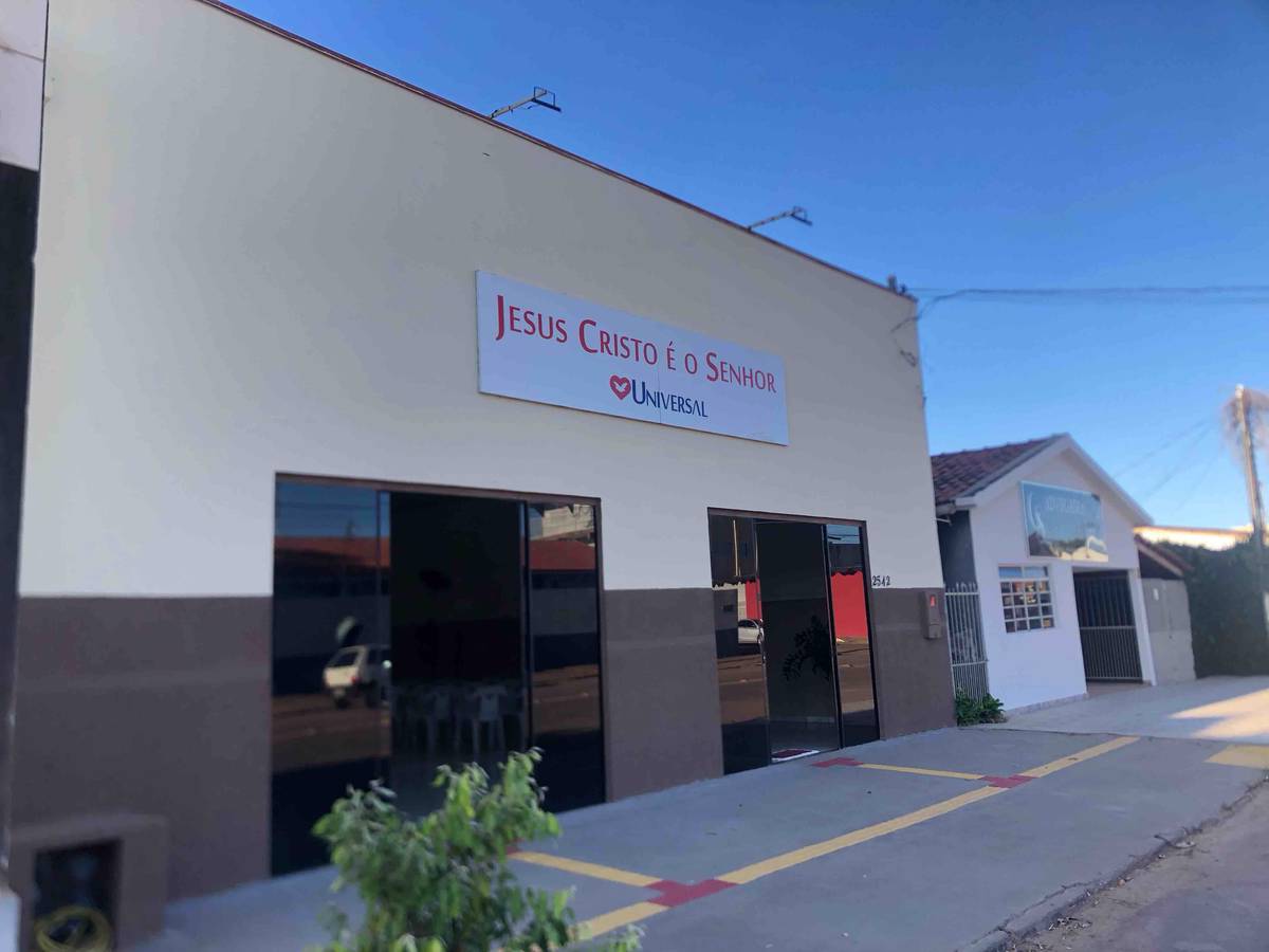 Igreja Universal PARANATINGA - Avenida Bandeirantes , 2542 - Centro , Paranatinga - Mato Grosso  - 78870000 - Brasil