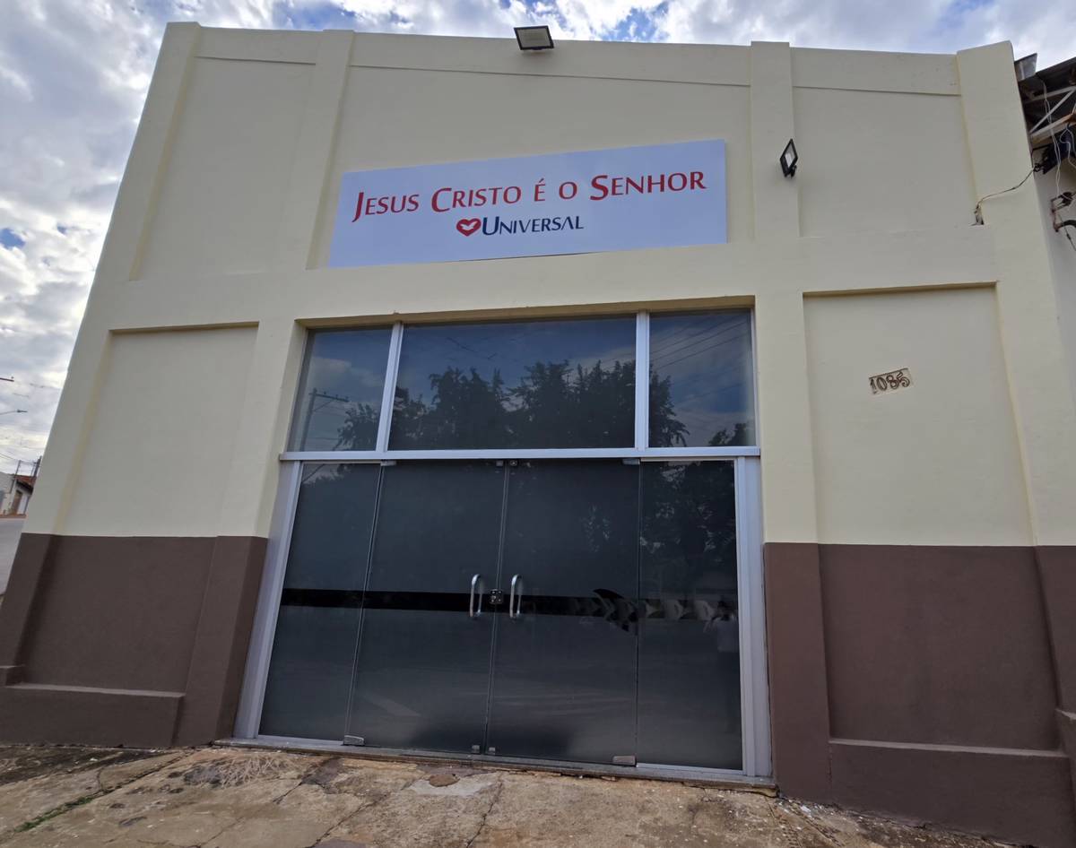 Igreja Universal BROTAS - Avenida Lorival Jaubert da Silva Braga , 1085 - Centro, Brotas - São Paulo  - 17380000 - Brasil
