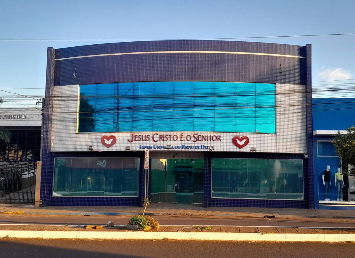 Igreja Universal CARAZINHO - Av. Flores da Cunha, 775 - Centro, Carazinho - Rio Grande do Sul  - 99500000 - Brasil, 775 - Centro Carazinho - Rio Grande do Sul - Brasil