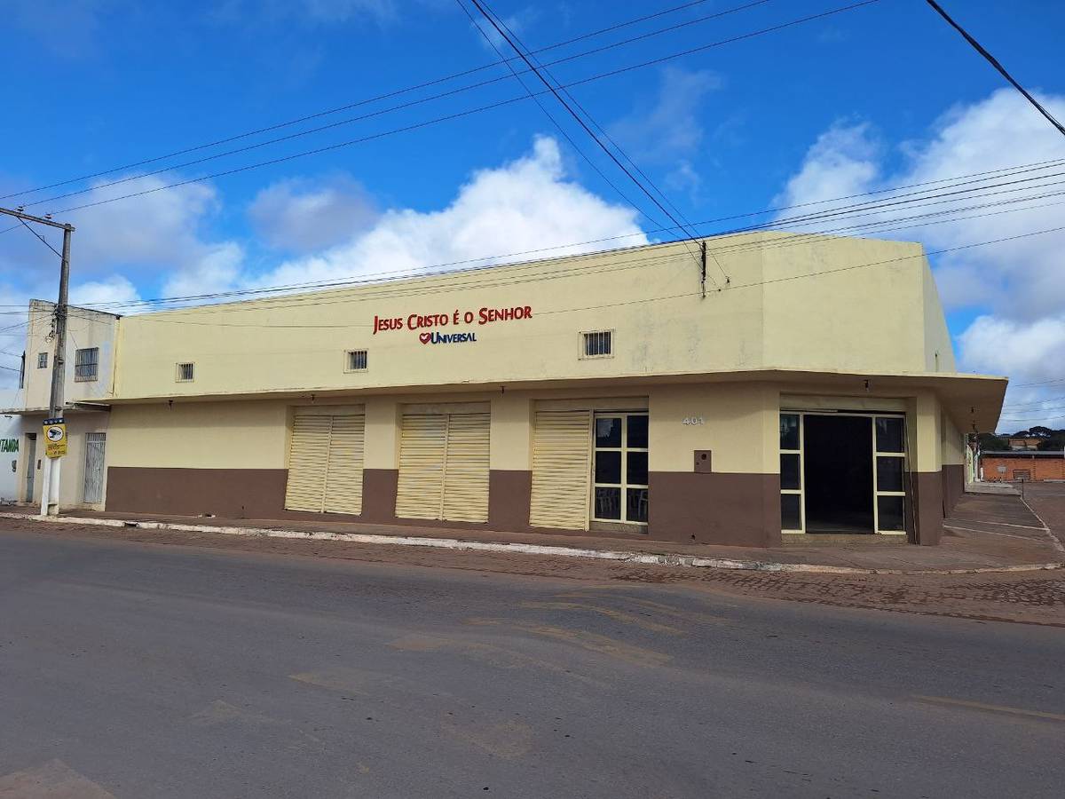 Igreja Universal MORRO DO CHAPEU - Av. Senhor dos passos, 401 - Centro, Morro do Chapéu - Bahia  - 44850000 - Brasil, 401 - Centro Morro do Chapéu - Bahia - Brasil