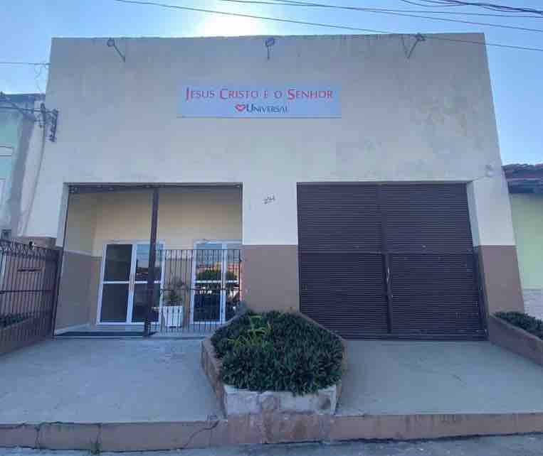 Igreja Universal CONCEICAO DE FEIRA - Rua Castro Alves, 294 - Centro, Conceição da Feira - Bahia  - 44320-000 - Brasil, 294 - Centro Conceição da Feira - Bahia - Brasil