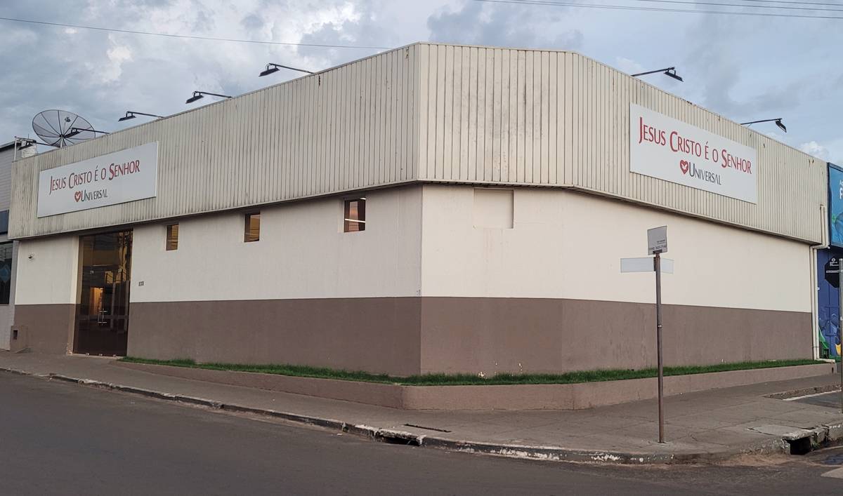 Igreja Universal GOIATUBA - Avenida Presidente Vargas , 838 - Centro, Goiatuba - Goiás  - 75600000 - Brasil, 838 - Centro Goiatuba - Goiás - Brasil