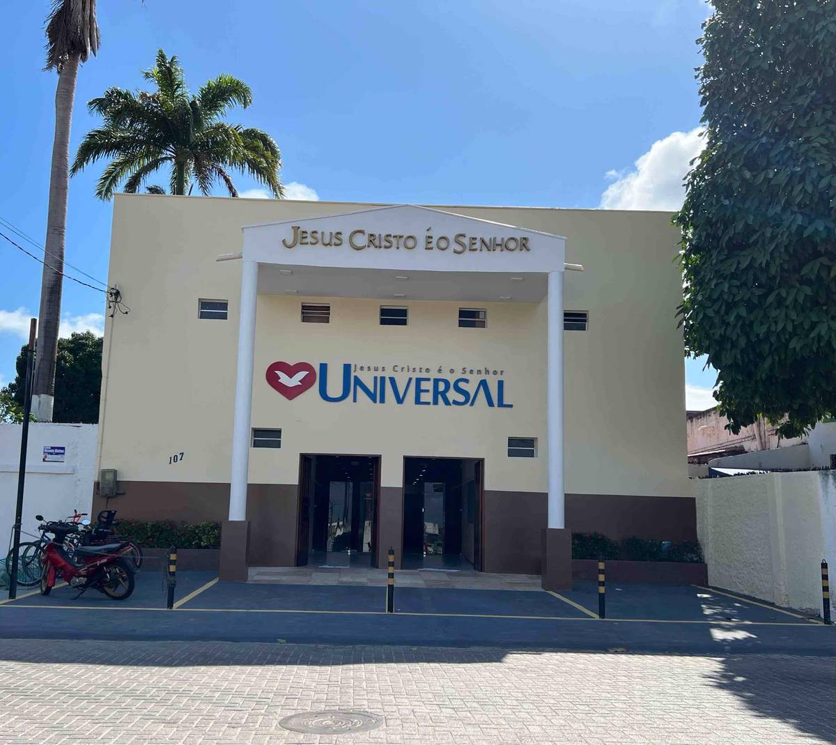 Igreja Universal BEBERIBE - Rua Vincente de Matias, 107 - Centro, Beberibe - Ceará  - 62840000 - Brasil, 107 - Centro Beberibe - Ceará - Brasil