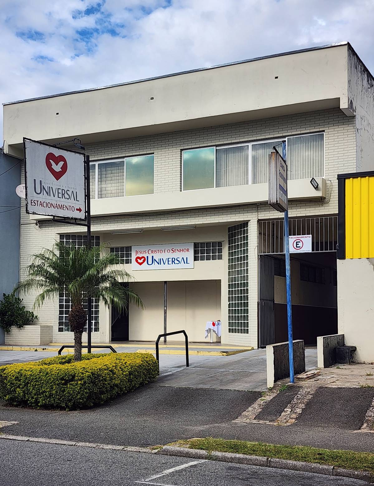 Igreja Universal CAPAO DA IMBUIA - Rua Delegado Leopoldo Belczak, 1616 - Capão da Imbuia, Curitiba - Paraná  - 82810060 - Brasil, 1616 - Capão da Imbuia Curitiba - Paraná - Brasil