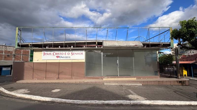 Igreja Universal IBIRATAIA - Praça Basílio Miguel De Souza , 1 - Centro, Ibirataia - Bahia  - 45580000 - Brasil