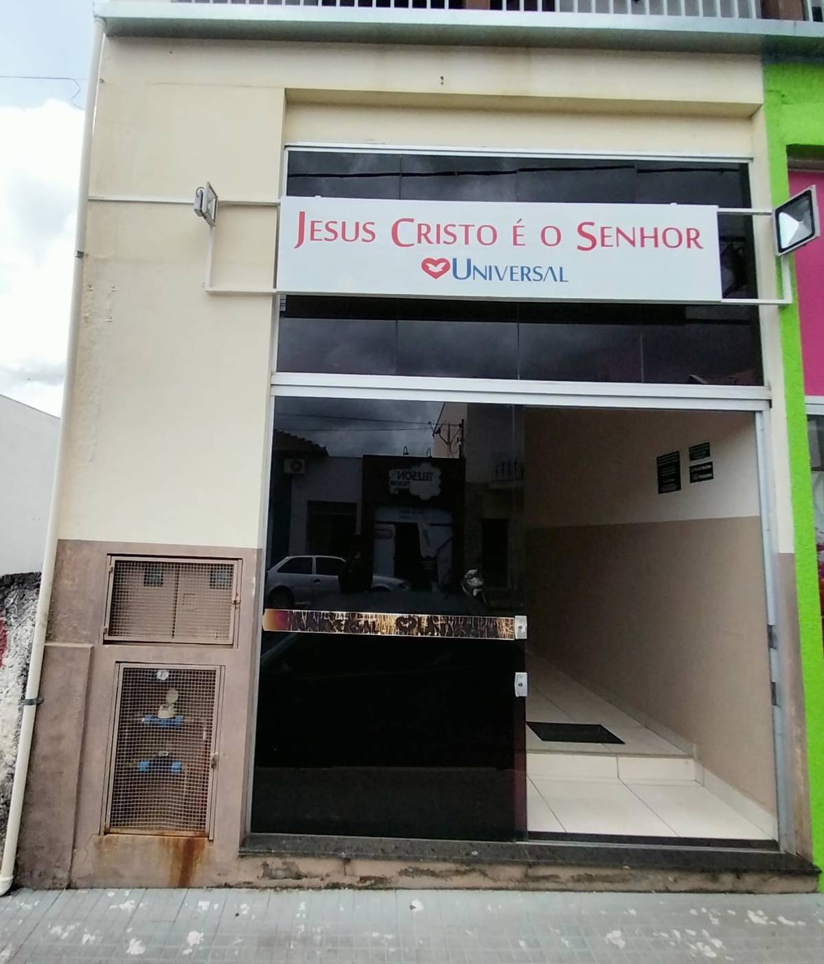 Igreja Universal MONTE SIAO - Rua Do Mercado , 571 - Centro , Monte Sião - Minas Gerais  - 37580000 - Brasil