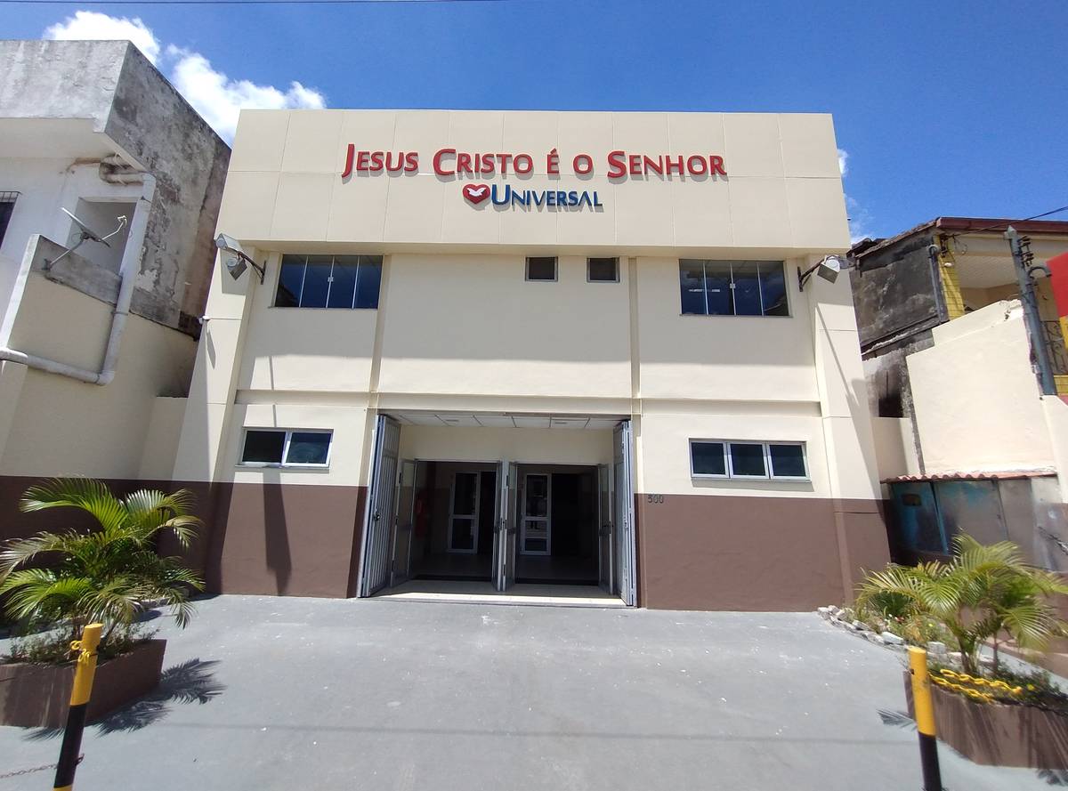 Igreja Universal CATU - Rua José Visco, 500 - Pioneiro, Catu - Bahia  - 48110000 - Brasil