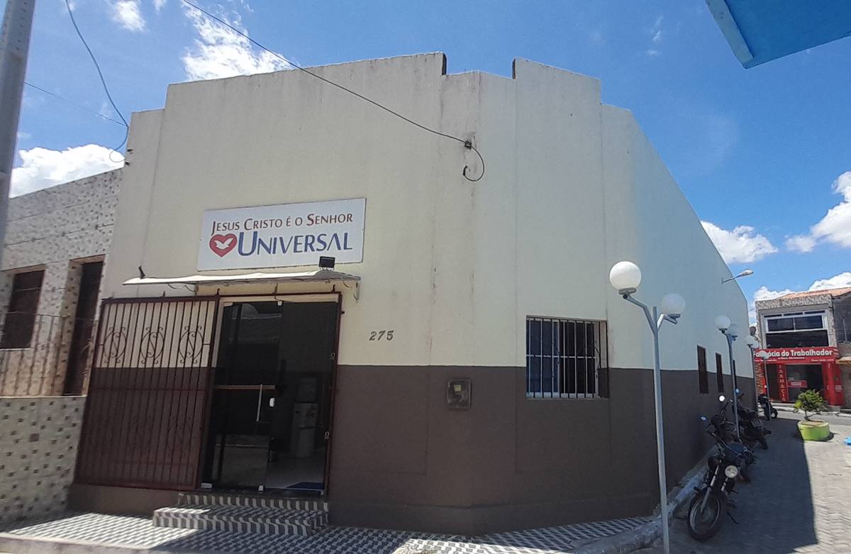 Igreja Universal SANTANA DO SAO FRANCISCO - Praça Sete De Setembro , 275 - Centro, Santana do São Francisco - Sergipe  - 49985000 - Brasil, 275 - Centro Santana do São Francisco - Sergipe - Brasil