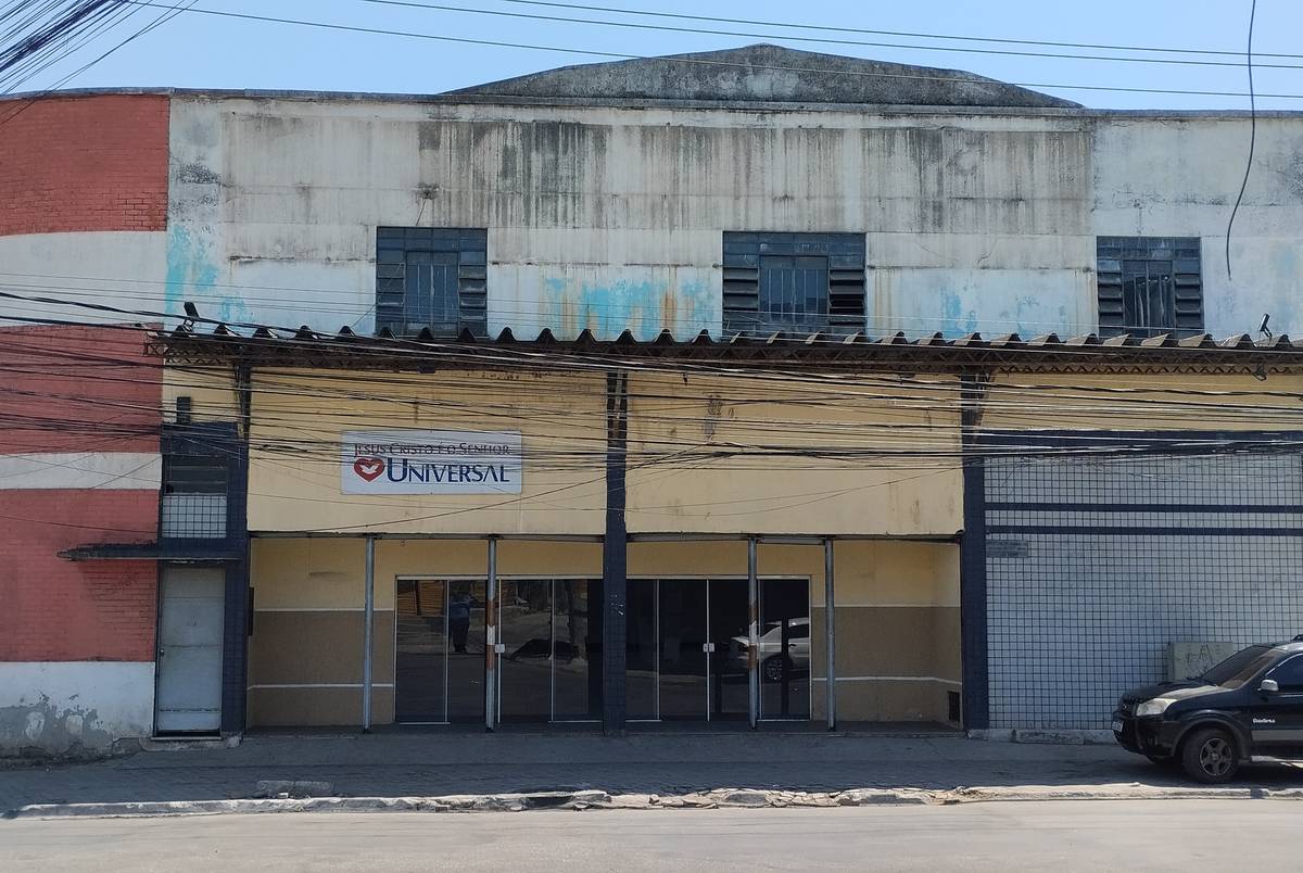 Igreja Universal PRATA - Estrada Doutor Plínio Casado, 2265 - Parque Rosário, Nova Iguaçu - Rio de Janeiro  - 26010421 - Brasil