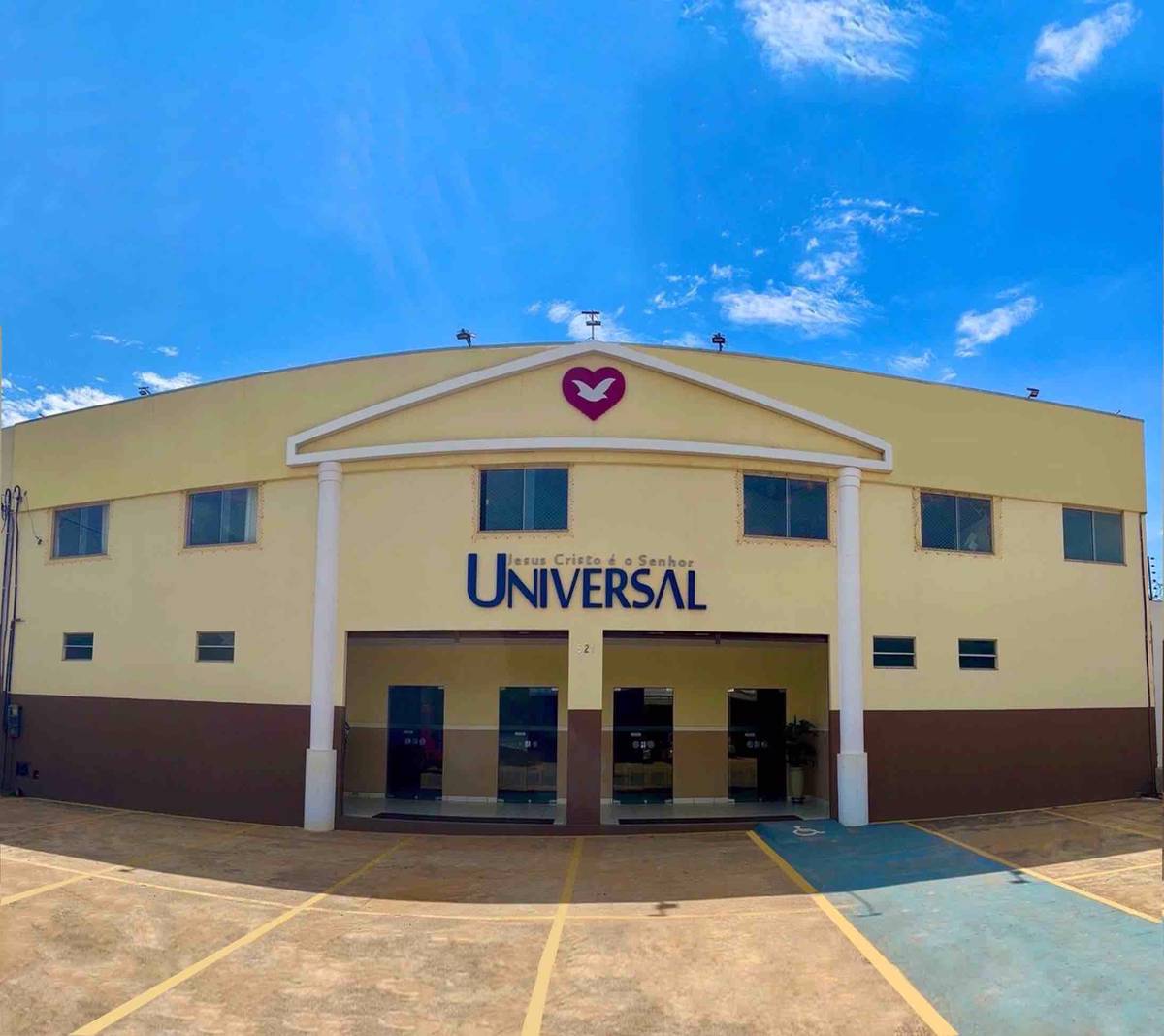 Igreja Universal LUIS EDUARDO - Rua Yitzak Rabin, 521 - Santa Cruz, Luís Eduardo Magalhães - Bahia  - 47855-276 - Brasil