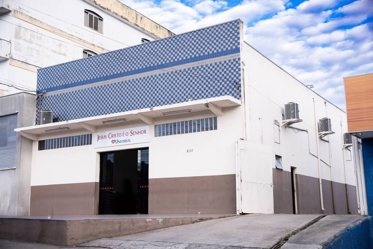 Igreja Universal IBIRITE - Rua José Maria Taitson, 289 - Centro, Ibirité - Minas Gerais  - 32400221 - Brasil, 289 - Centro Ibirité - Minas Gerais - Brasil