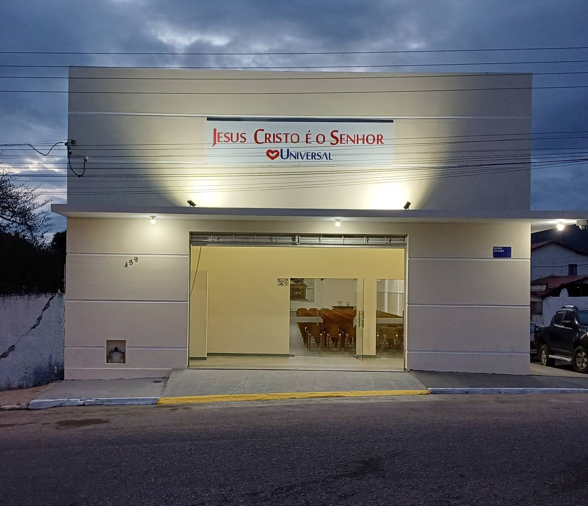 Igreja Universal ITAOBIM - Avenida Rio Bahia, 459 - São Jorge, Itaobim - Minas Gerais  - 39625000 - Brasil
