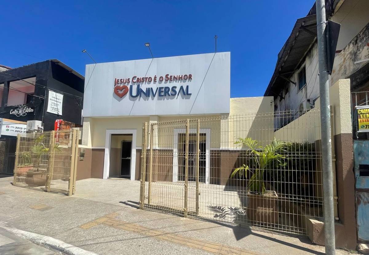 Igreja Universal VILA DE ABRANTES II - Avenida Tiradentes em frente ao Acarajé Litoral - Vila de Abrantes (Abrantes), Camaçari - Bahia - 42827762 - Brasil, 0 - Vila de Abrantes (Abrantes) Camaçari - Bahia - Brasil