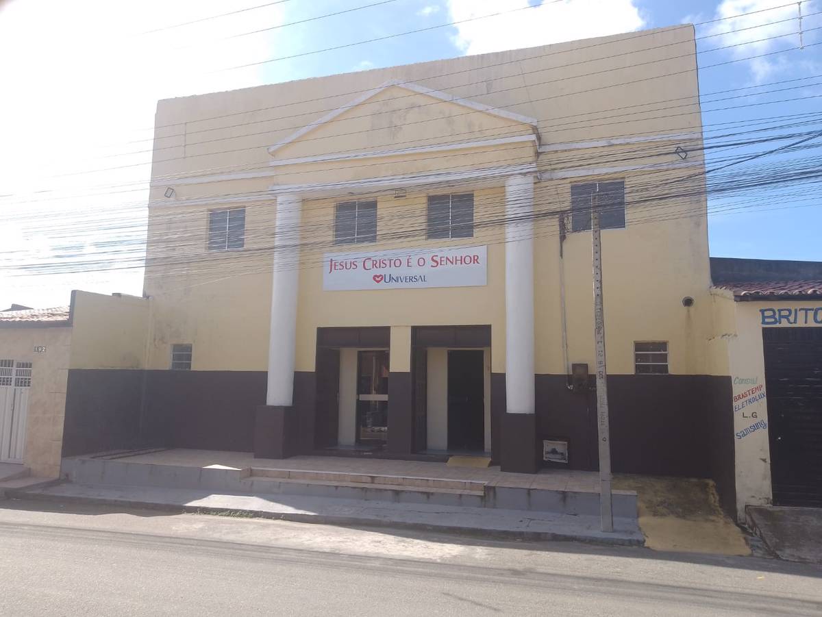 Igreja Universal JOAO PAULO II - Rua 8, 166 - Barroso, Fortaleza - Ceará  - 60862602 - Brasil, 166 - Barroso Fortaleza - Ceará - Brasil