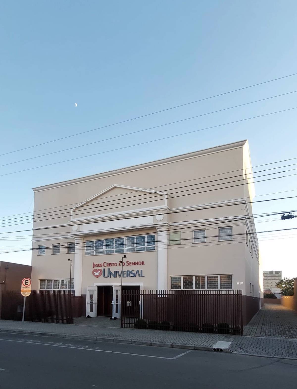 Igreja Universal CAMPO LARGO - Rua Marechal Deodoro, 818 - Centro, Campo Largo - Paraná  - 83601020 - Brasil