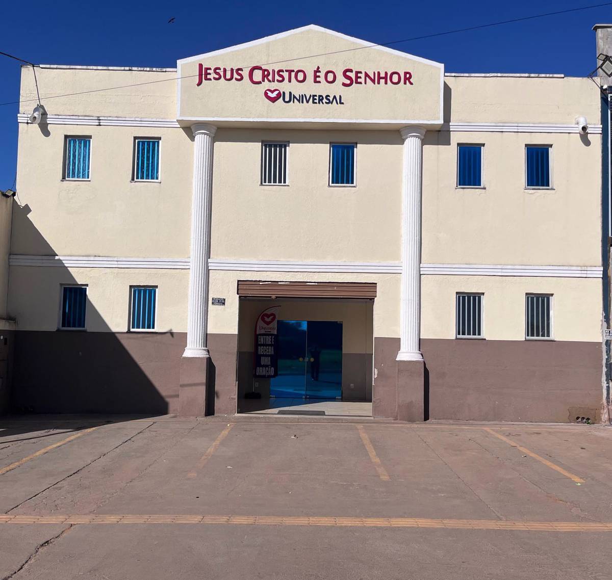 Igreja Universal CERRADO - Avenida Brasil, 3 - Residencial Jardins do Cerrado 3, Goiânia - Goiás  - 74491230 - Brasil