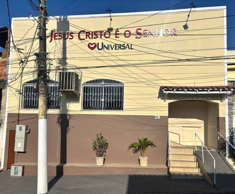Igreja Universal SANTA ROSA I – Estrada do Campinho, 2690 – Campo Grande, Rio de Janeiro – Rio de Janeiro – 23070-221 – Brasil