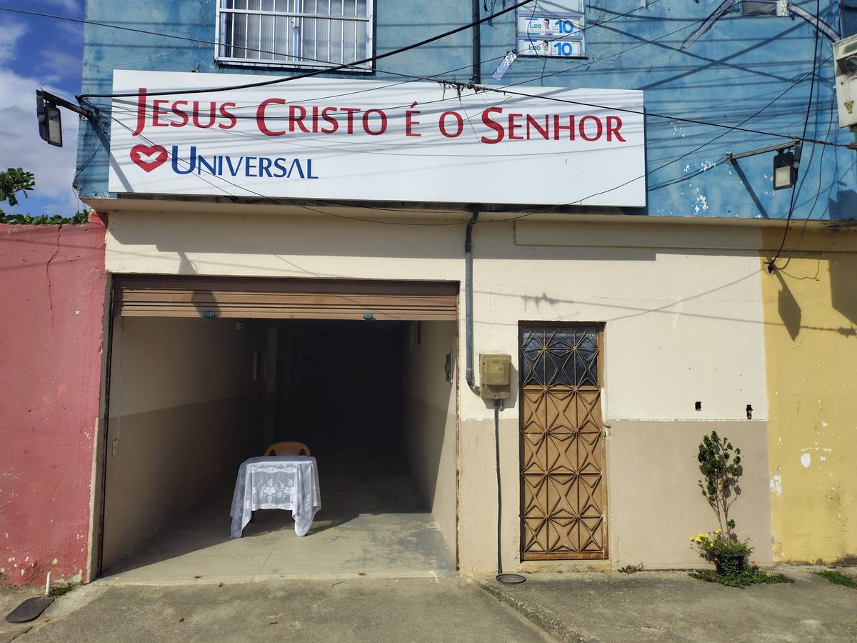 Igreja Universal VILA AMERICANA - Avenida Antônio Luziário, 23 - Vila Americana, Queimados - Rio de Janeiro  - 26376010 - Brasil