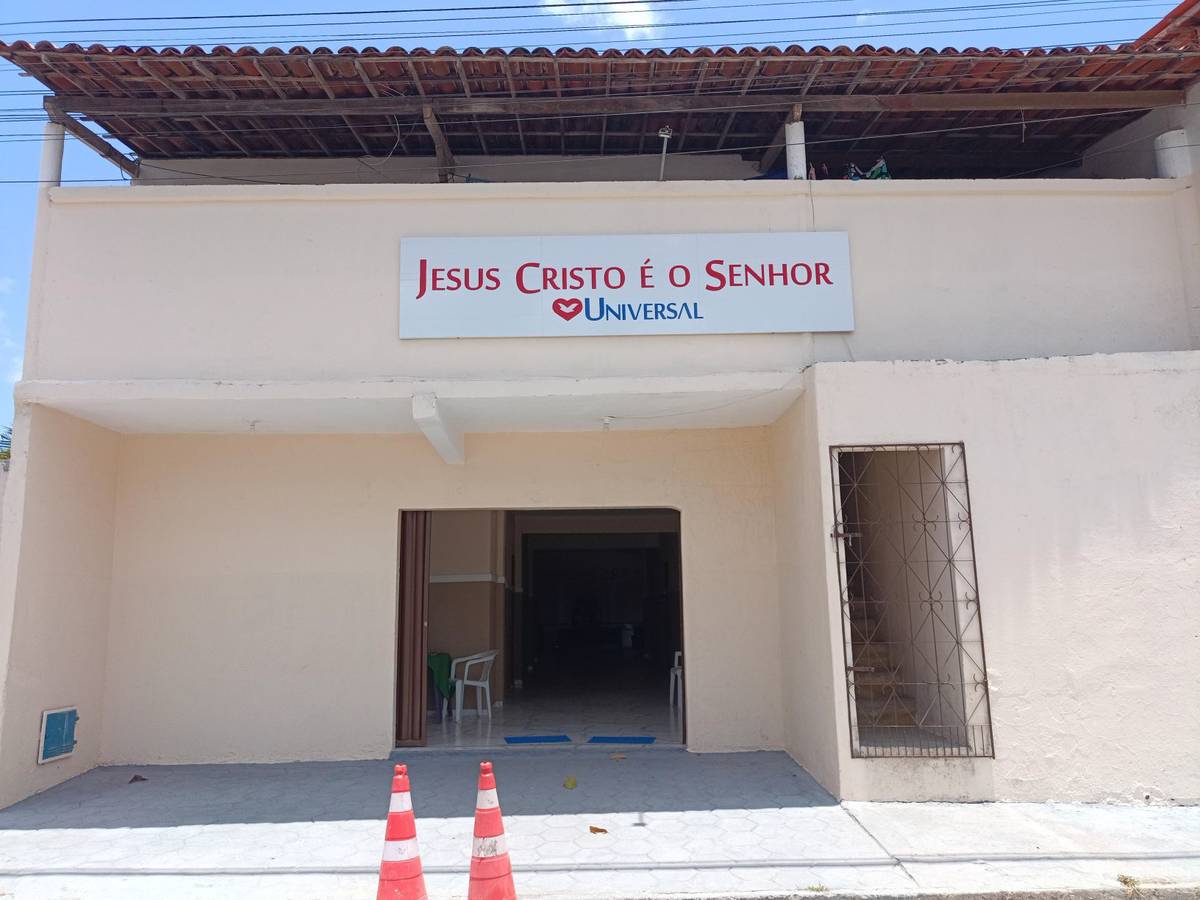 Igreja Universal QUEIMADOS - Rua Manuel Manduca , 530 - Queimadas, Horizonte - Ceará  - 62899000 - Brasil, 530 - Queimadas Horizonte - Ceará - Brasil