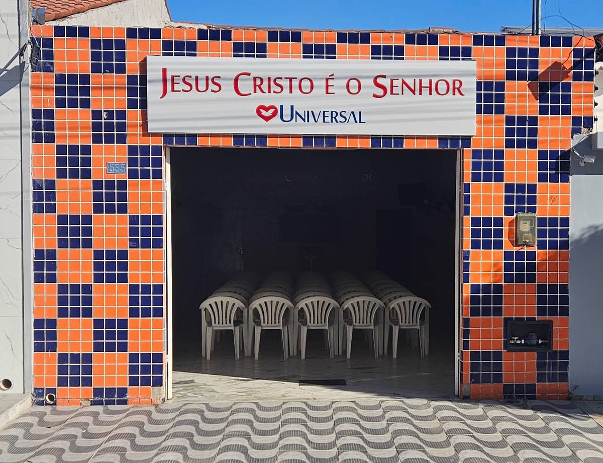 Igreja Universal SANTA HELENA - Rua Ten Epitácio Limeira , 535 - Centro , Santa Helena - Paraíba - 58925000 - Brasil, 535 - Centro Santa Helena - Paraíba - Brasil