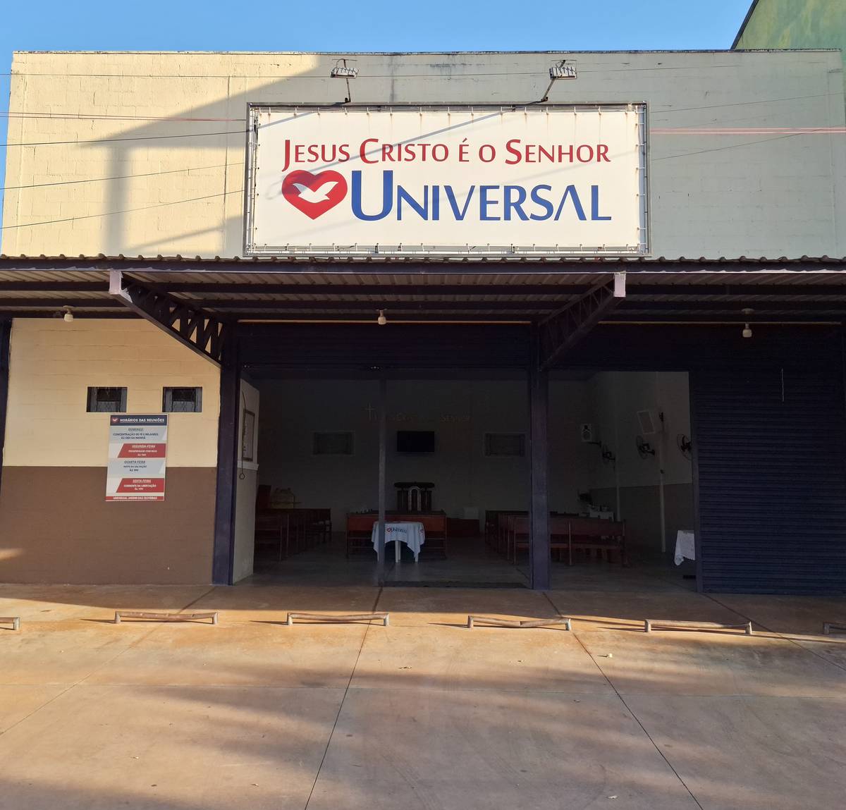 Igreja Universal JARDIM DAS OLIVEIRAS GOIANIA - Rua 2, 00 - Condomínio Jardim das Oliveiras, Goiânia - Goiás  - 74484609 - Brasil, 00 - Condomínio Jardim das Oliveiras Goiânia - Goiás - Brasil
