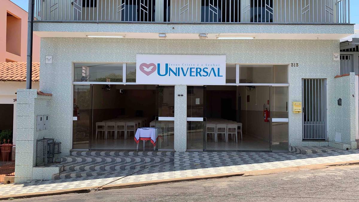 Igreja Universal AREADO - Rua João Pinheiro , 313 - Centro, Areado - Minas Gerais  - 37140-000 - Brasil