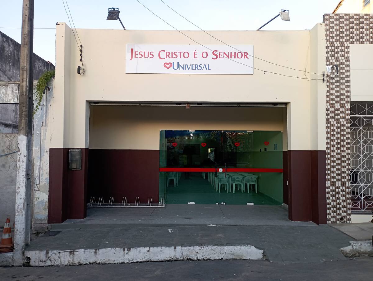 Igreja Universal RIO REAL - PRAÇA SENADOR ANTÔNIO CARLOS MAGALHÃES , 270 - CENTRO , Rio Real - Bahia  - 48330000 - Brasil, 270 - CENTRO  Rio Real - Bahia - Brasil