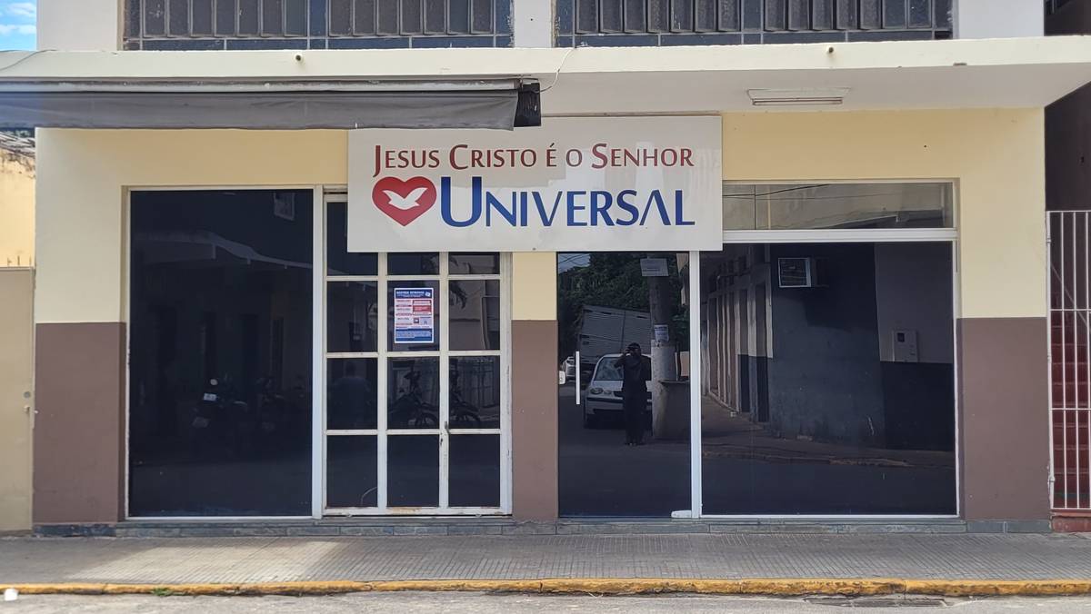 Igreja Universal APERIBE - Rua Professor Honório Silvestre , 93 - Centro , Santo Antônio de Pádua - Rio de Janeiro  - 28495000 - Brasil, 93 - Centro  Santo Antônio de Pádua - Rio de Janeiro - Brasil