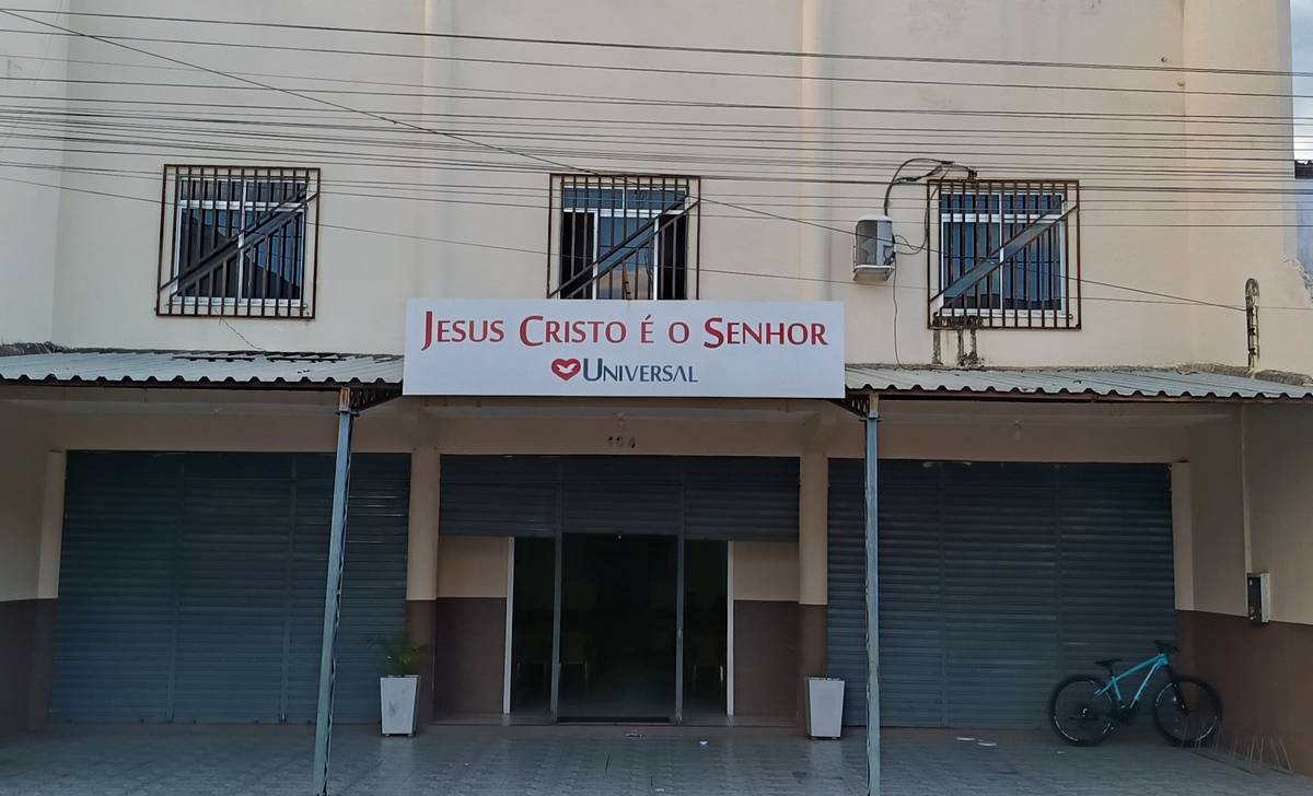 Igreja Universal SANTA QUITERIA - Rua Senador Paula, 104 - Centro, Santa Quitéria - Ceará  - 62280000 - Brasil, 104 - Centro Santa Quitéria - Ceará - Brasil
