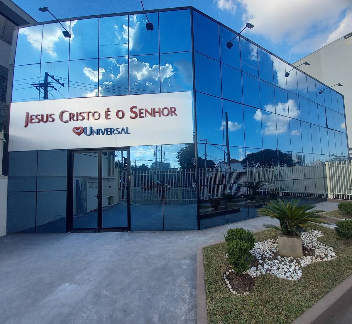 Igreja Universal JABAQUARA - Avenida Engenheiro Armando de Arruda Pereira, 1221 - Jabaquara, São Paulo - São Paulo  - 04309010 - Brasil, 1221 - Jabaquara São Paulo - São Paulo - Brasil