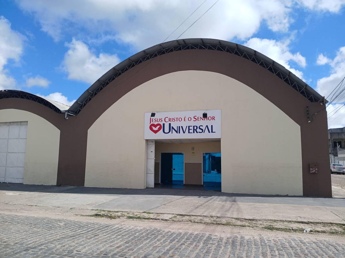Igreja Universal SERGIO CARNEIRO - Rua Umuarama, 85 - Tomba, Feira de Santana - Bahia  - 44092384 - Brasil, 85 - Tomba Feira de Santana - Bahia - Brasil