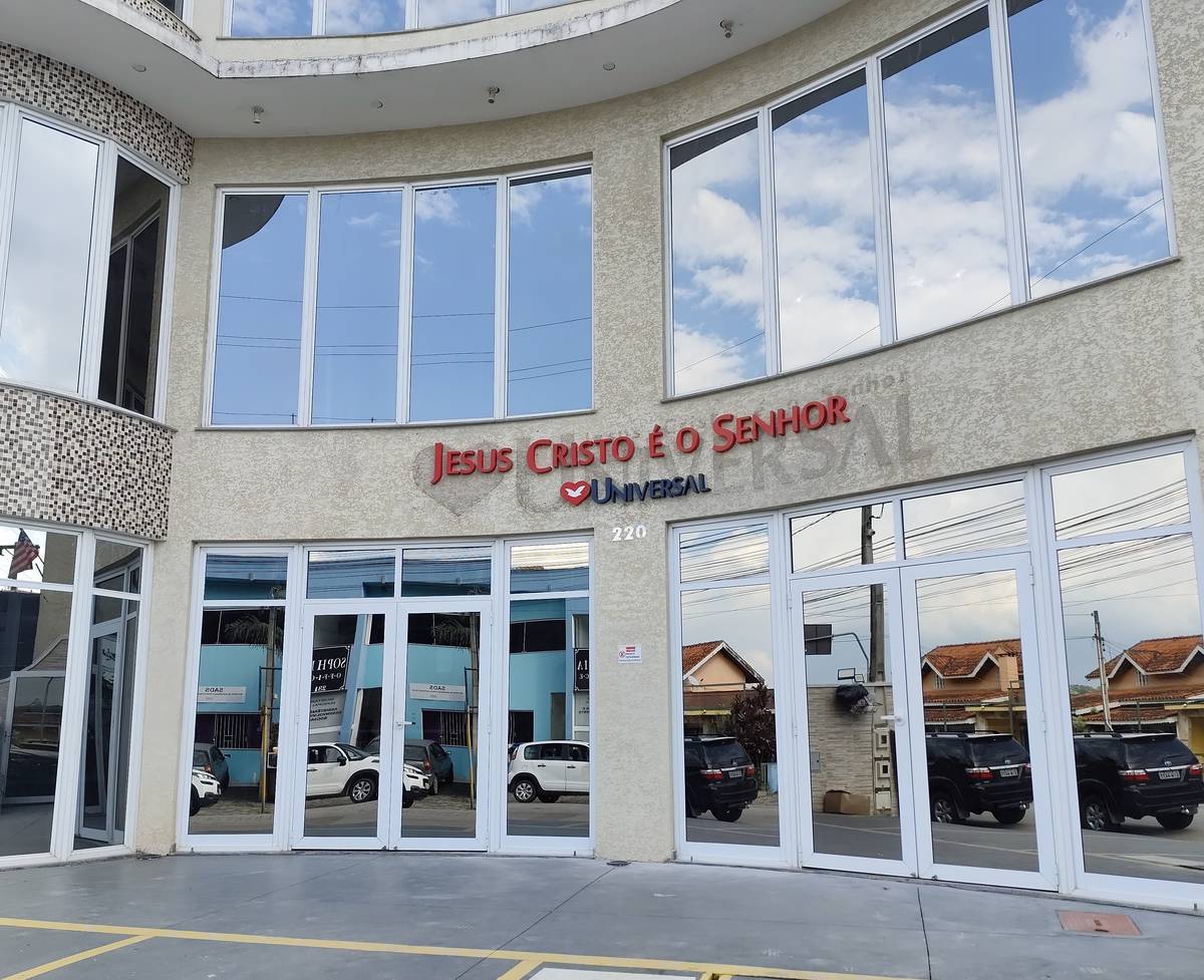 Igreja Universal JARINU - Avenida Doutor Artur Bernardes, 220 - Centro, Jarinu - São Paulo  - 13240011 - Brasil, 220 - Centro Jarinu - São Paulo - Brasil
