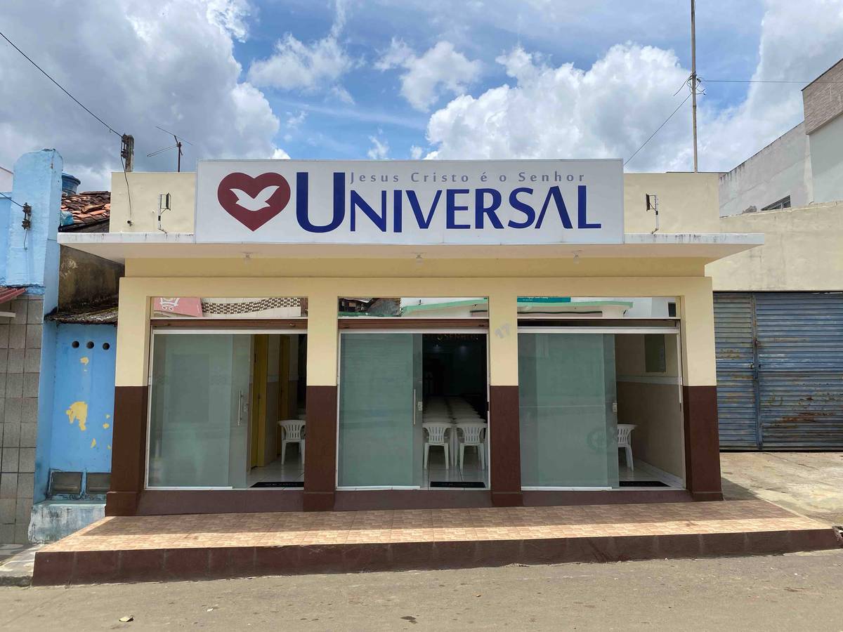 Igreja Universal ITAMARI - PC Nelson David Ribeiro , 17 - Centro , Itamari - Bahia  - 45455-000 - Brasil, 17 - Centro  Itamari - Bahia - Brasil