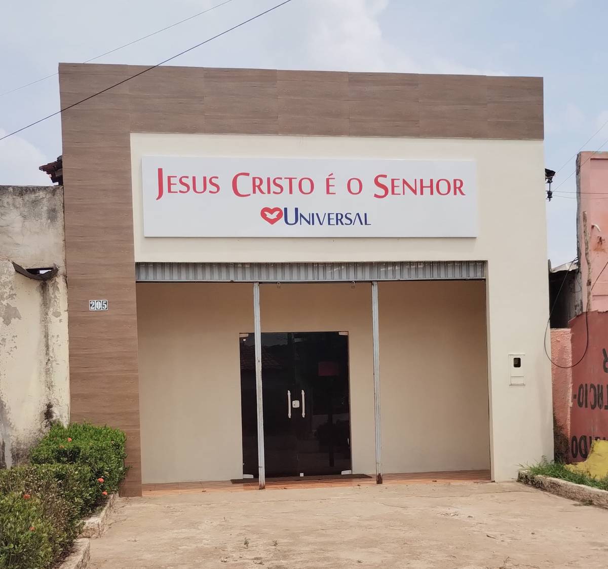 Igreja Universal MIRANDA - Av.do Comércio , 205 - Centro , Miranda do Norte - Maranhão  - 65495000 - Brasil