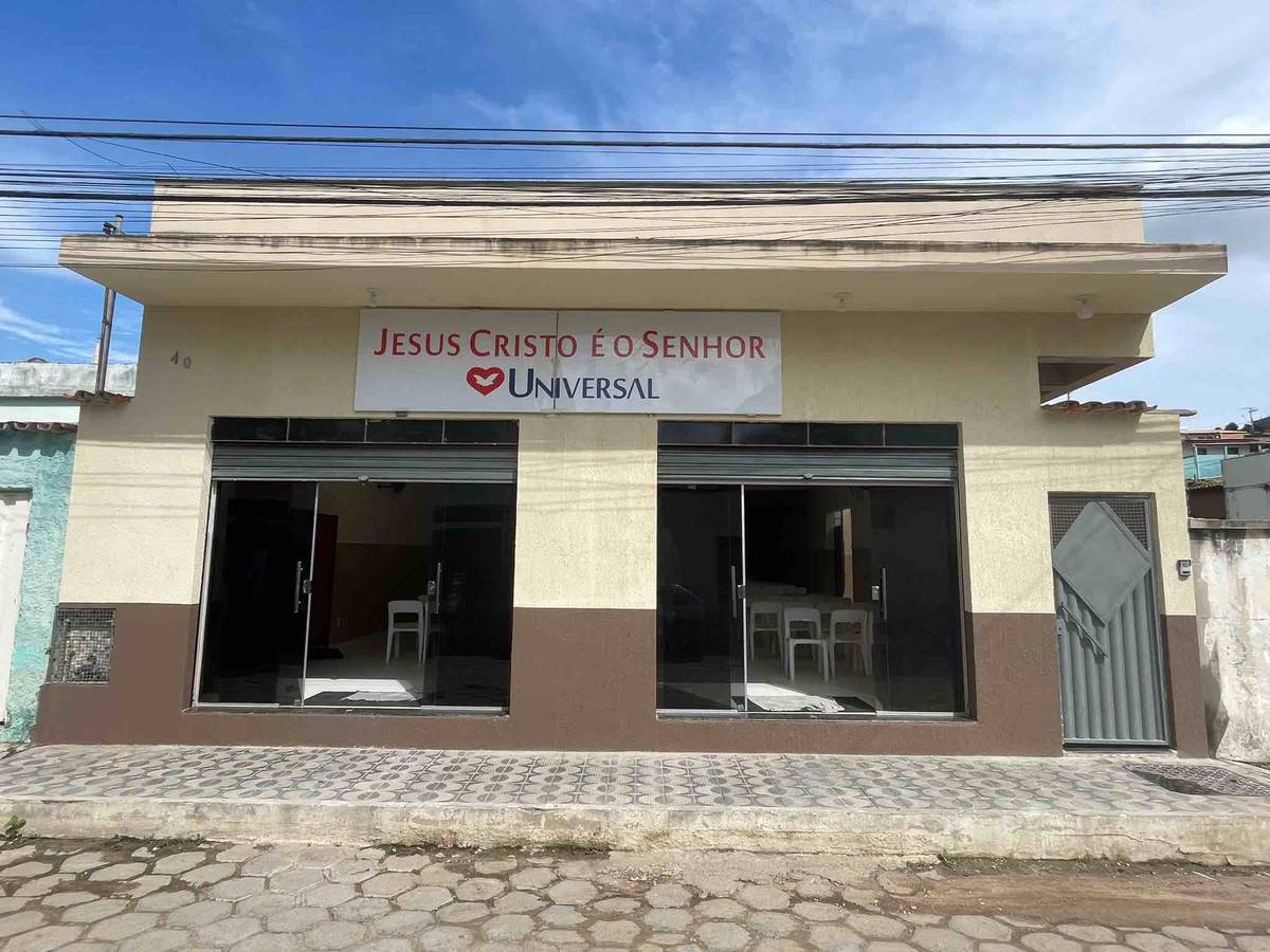 Igreja Universal MEDINA - Rua José Martins , 40 - Centro , Medina - Minas Gerais  - 39620000 - Brasil, 40 - Centro  Medina - Minas Gerais - Brasil