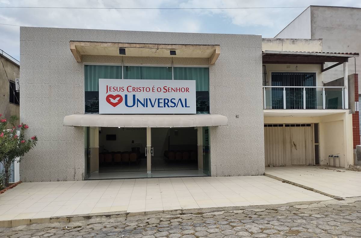 Igreja Universal JEQUITINHONHA - Professor Manoel Do Norte , 41 - Montes Claros , Jequitinhonha - Minas Gerais  - 39960000 - Brasil, 41 - Montes Claros  Jequitinhonha - Minas Gerais - Brasil