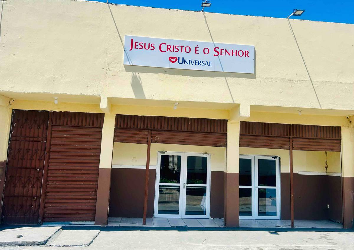 Igreja Universal PARQUE SAO PAULO - Rua Barra da Estiva - Pq São Paulo , Lauro de Freitas - Bahia  - 41412-530 - Brasil, 0 - Pq São Paulo  Lauro de Freitas - Bahia - Brasil