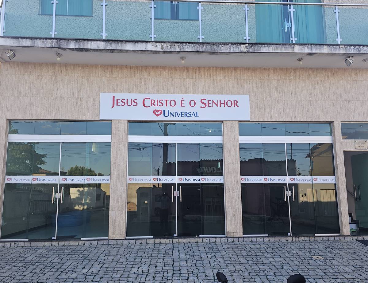 Igreja Universal CURRAL DE DENTRO - Avenida Vereadora Eniva Gomes De Souza, 88 - Centro, Curral de Dentro - Minas Gerais  - 39569000 - Brasil, 88 - Centro Curral de Dentro - Minas Gerais - Brasil