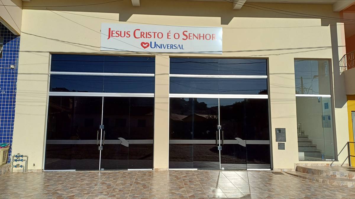 Igreja Universal VIRGEM DA LAPA - Avenida Brasil , 333 - Centro, Virgem da Lapa - Minas Gerais  - 39630000 - Brasil, 333 - Centro Virgem da Lapa - Minas Gerais - Brasil