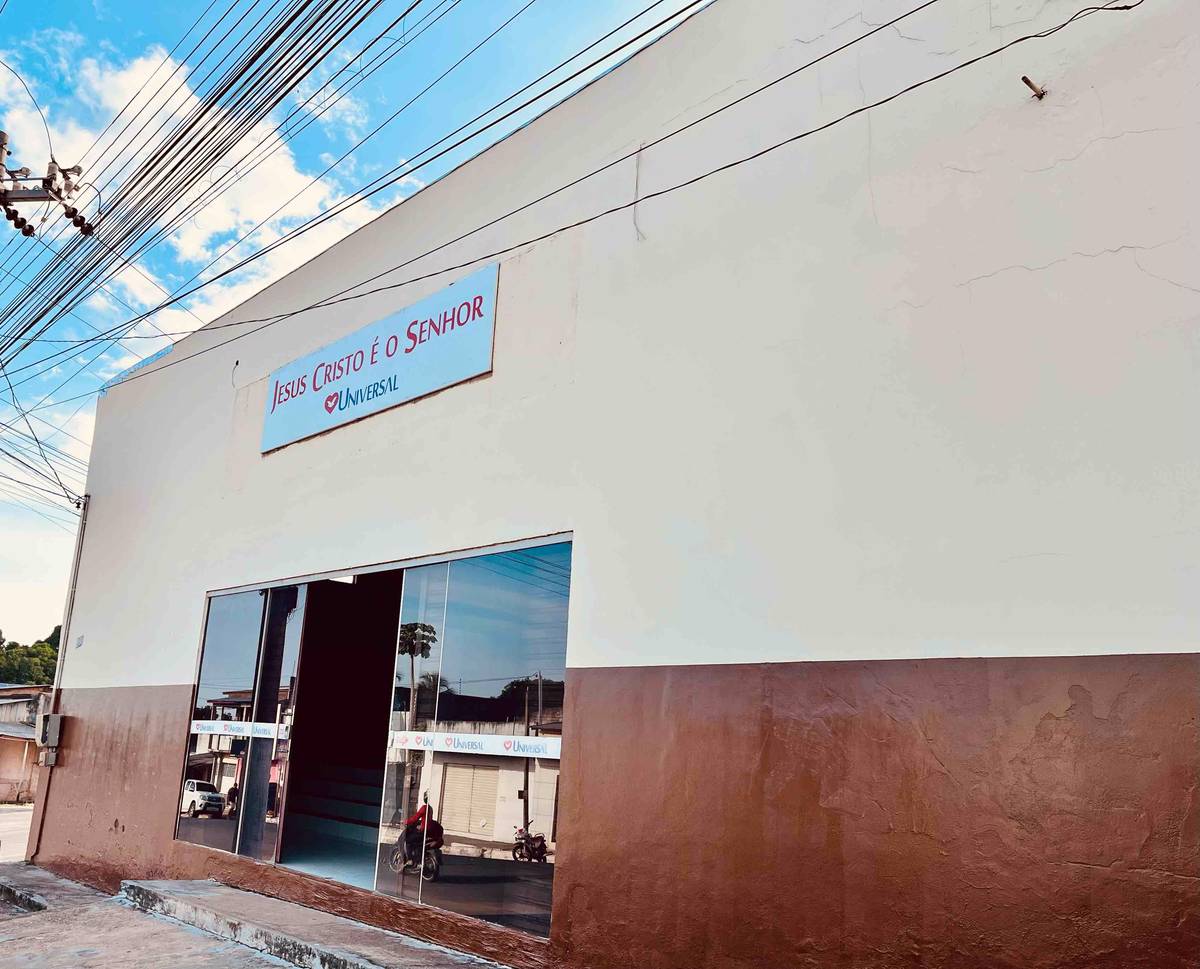 Igreja Universal OBIDOS - Av. Prefeito Nelson Souza , 904 - Santa Terezinha , Óbidos - Pará  - 68250-000 - Brasil, 904 - Santa Terezinha  Óbidos - Pará - Brasil