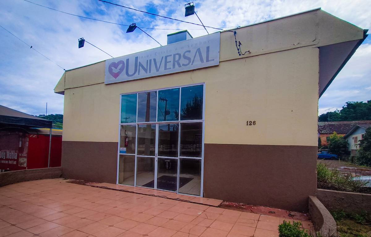 Igreja Universal ITAPIRANGA - Av. John Kennedy, 126 - Centro , Itapiranga - Santa Catarina  - 89896000 - Brasil