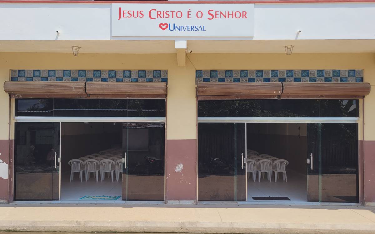 Igreja Universal ABIAL - Rua São Paulo, 293 - Abial, Tefé - Amazonas  - 69550420 - Brasil, 293 - Abial Tefé - Amazonas - Brasil