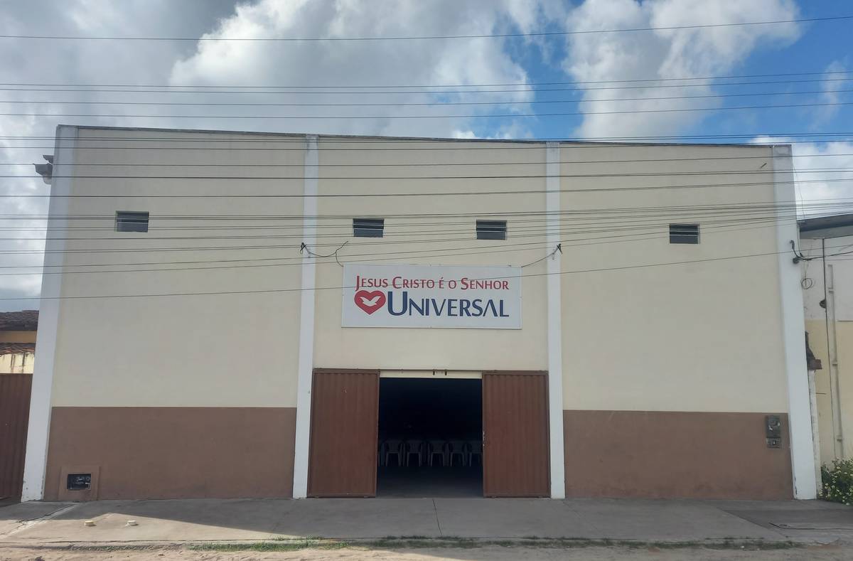 Igreja Universal LIMOEIRO - Rua Brejinho de Nazaré, 110 - Limoeiro, Feira de Santana - Bahia  - 44097782 - Brasil