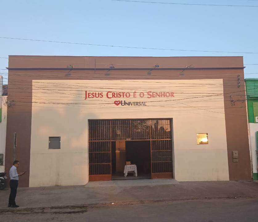 Igreja Universal CASTRO ALVES - Praça Dionísio Cerqueira, 20 - Centro, Castro Alves - Bahia  - 44500000 - Brasil, 20 - Centro Castro Alves - Bahia - Brasil