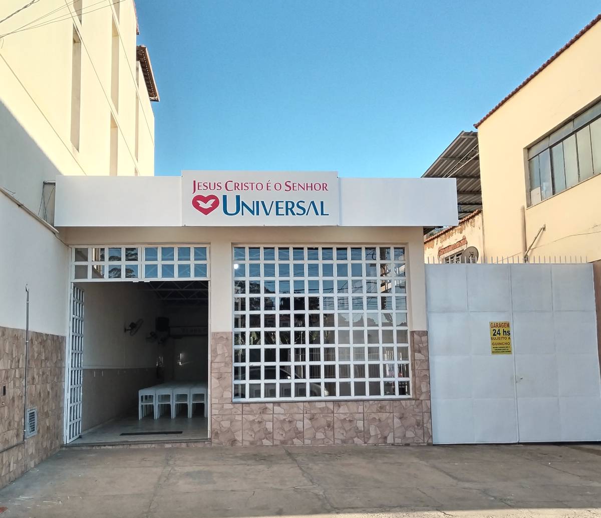 Igreja Universal BICAS - Avenida Santa Tereza, 318 - Parte alta , Bicas - Minas Gerais  - 36601160 - Brasil, 318 - Parte alta  Bicas - Minas Gerais - Brasil