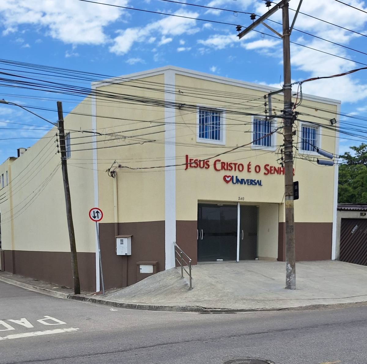 Igreja Universal ANTARES I - Avenida Antares, 240 - Santa Cruz, Rio de Janeiro - Rio de Janeiro  - 23510360 - Brasil, 240 - Santa Cruz Rio de Janeiro - Rio de Janeiro - Brasil