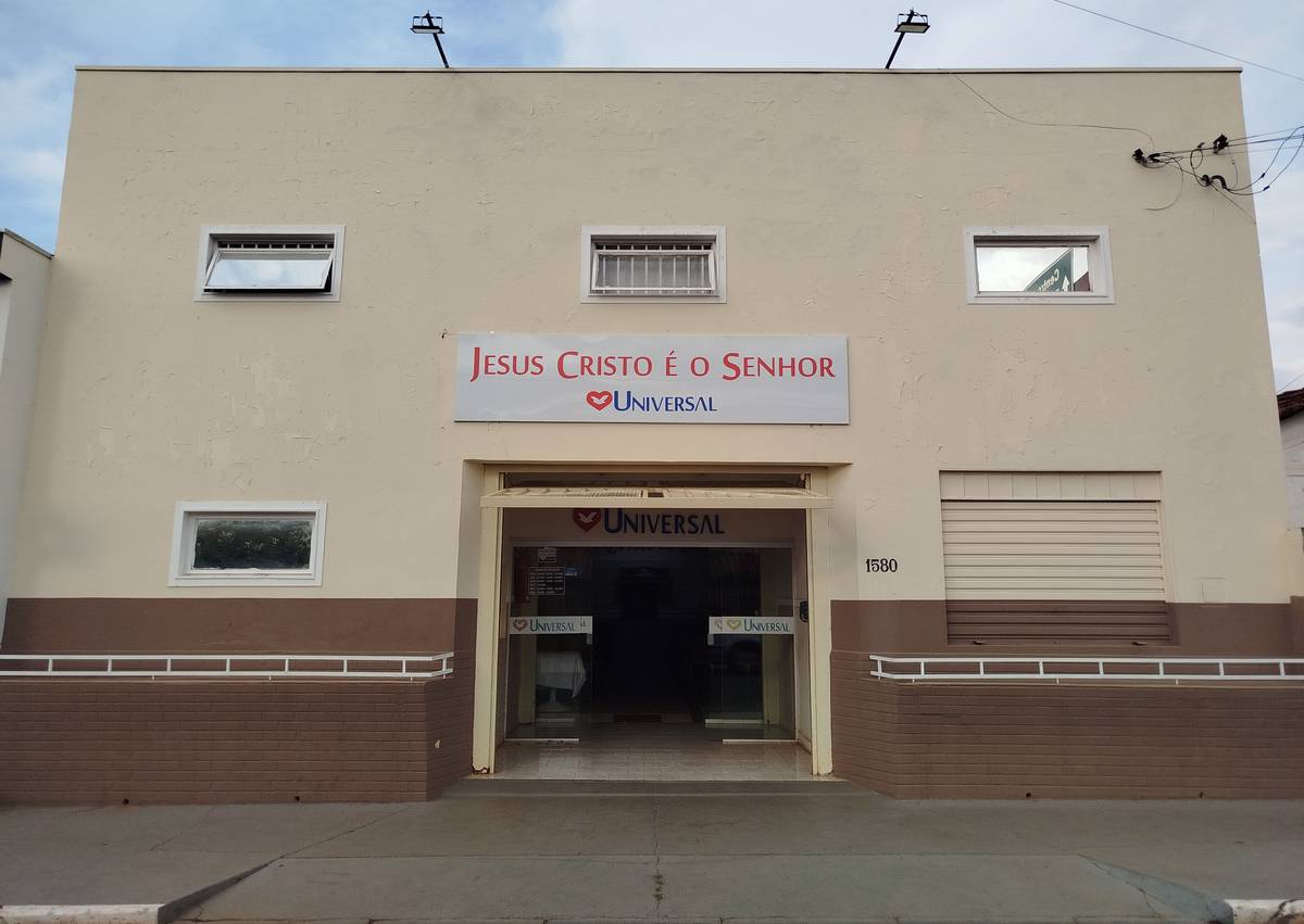 Igreja Universal GENERAL SALGADO - Avenida Diogo Garcia Carmona, 1580 - Centro, General Salgado - São Paulo  - 15300005 - Brasil, 1580 - Centro General Salgado - São Paulo - Brasil
