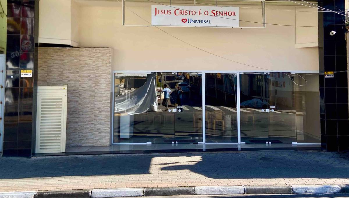 Igreja Universal POA II - Avenida Vinte e Seis de Março, 308 - Centro, Poá - São Paulo  - 08562140 - Brasil